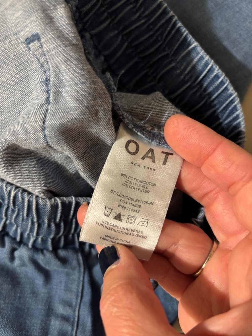 Oat New York Indigo Chambray Denim Joggers Size Medium Model Off Duty Soft Drape - Picture 11 of 12